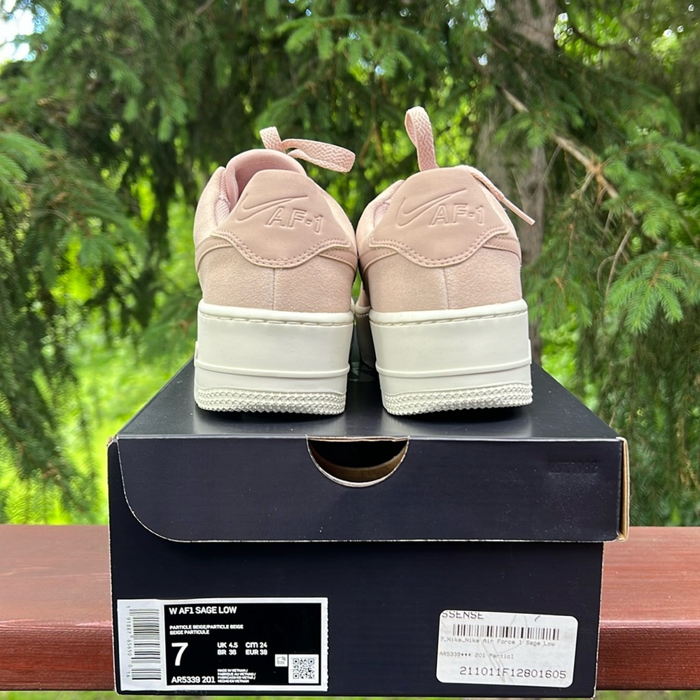 Nike Air Force 1 Sage Low women’s size 7